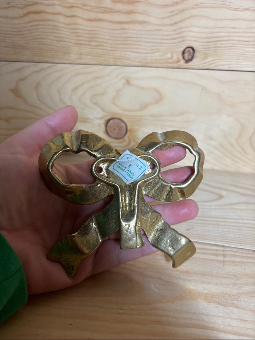 Vintage brass bow hook - Picture 4 of 5